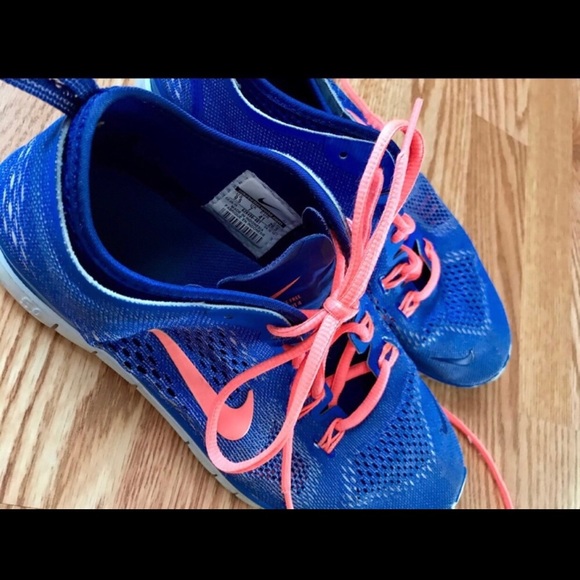 Nike Tennis shoes size: 9.5 - Picture 5 of 5